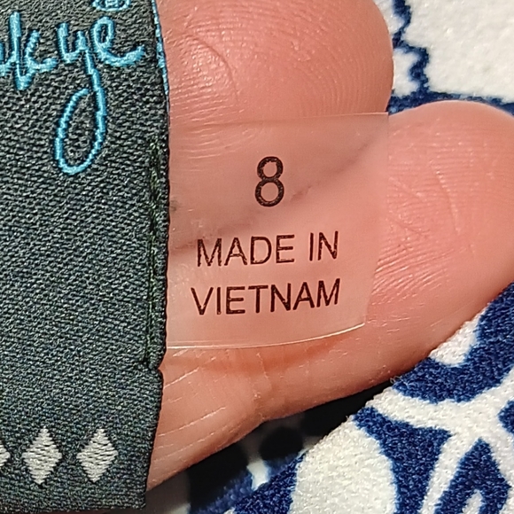 Gabby Skye EUC Women's Dress, Excellent Quality, Blue & White Patterned, Size 8 - Picture 3 of 9